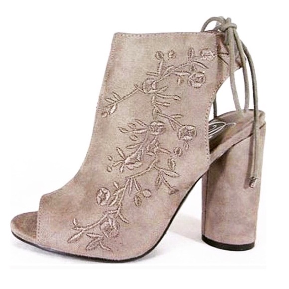 🔥LAST 6.5🔥Embroidered faux suede open toe BOOTIE - Picture 2 of 3